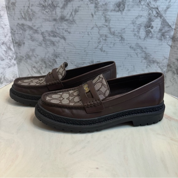 Men’s Coach signature coin loafer - Picture 2 of 8
